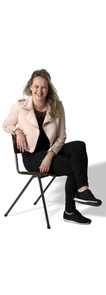 Michelle-371x1024